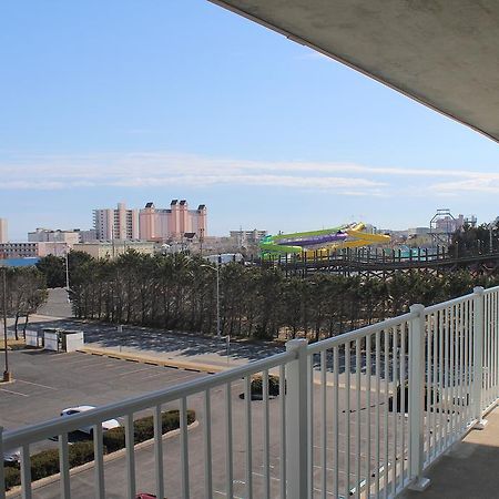Bay Club Resort By Kees Vacations Ocean City Exterior photo