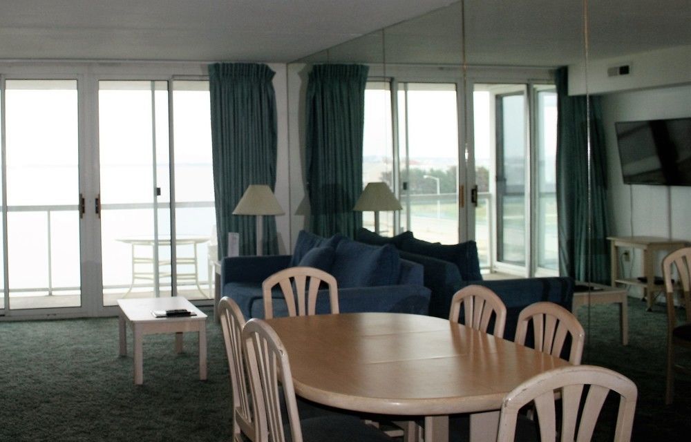 Bay Club Resort By Kees Vacations Ocean City Exterior photo
