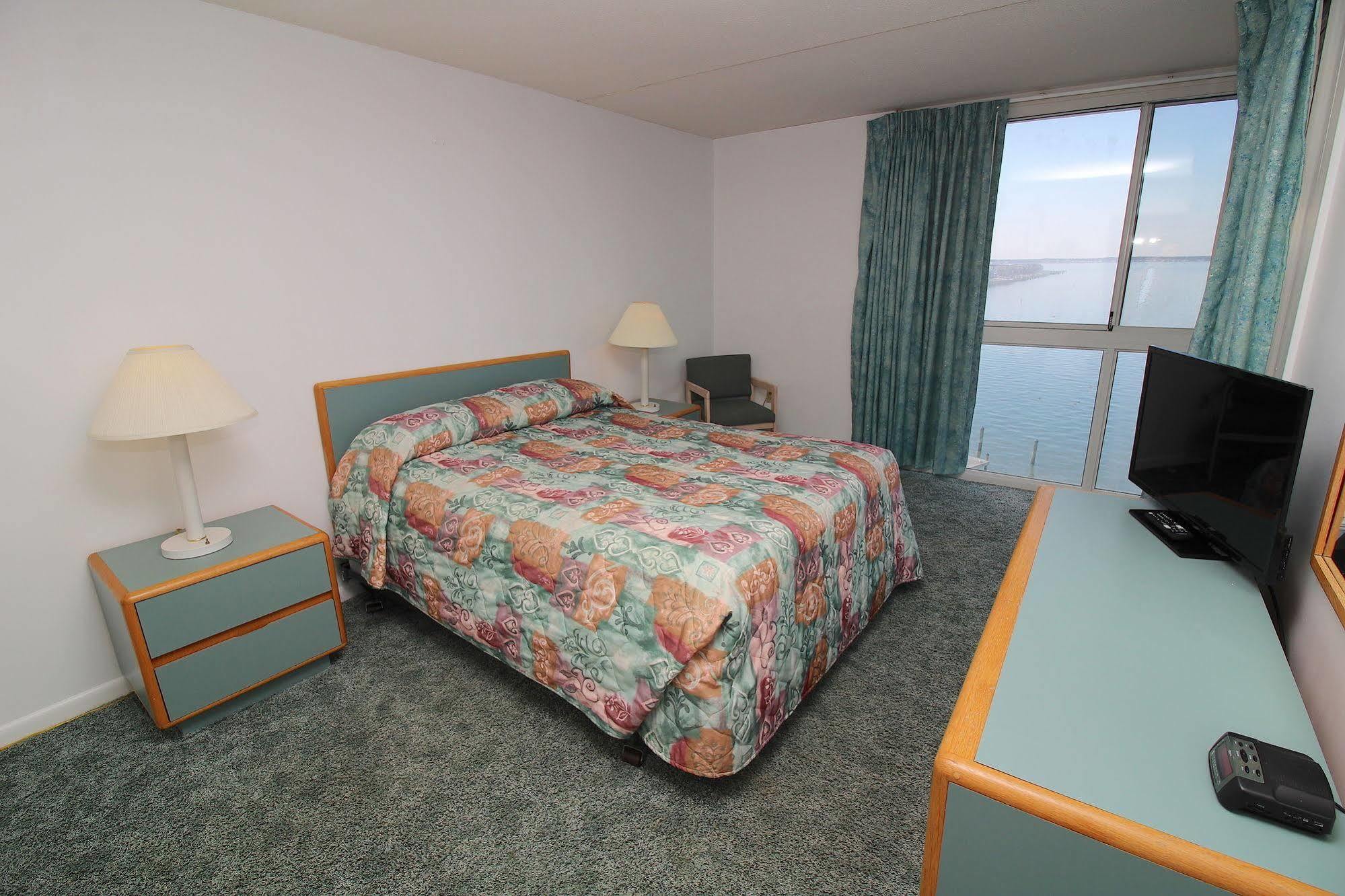 Bay Club Resort By Kees Vacations Ocean City Exterior photo
