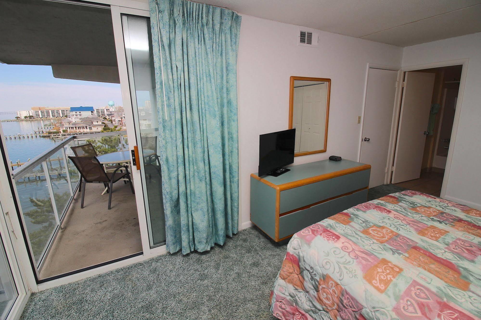 Bay Club Resort By Kees Vacations Ocean City Exterior photo