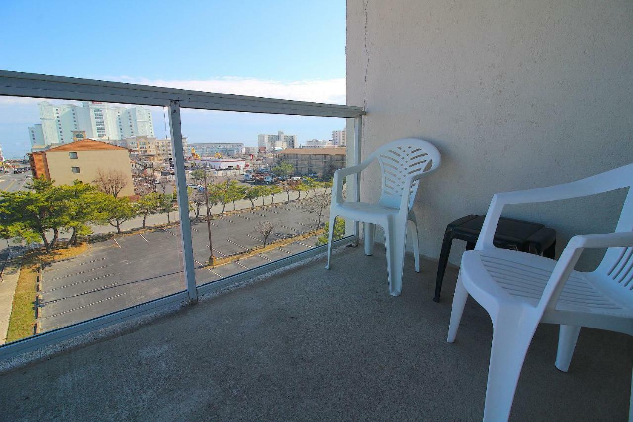 Bay Club Resort By Kees Vacations Ocean City Room photo